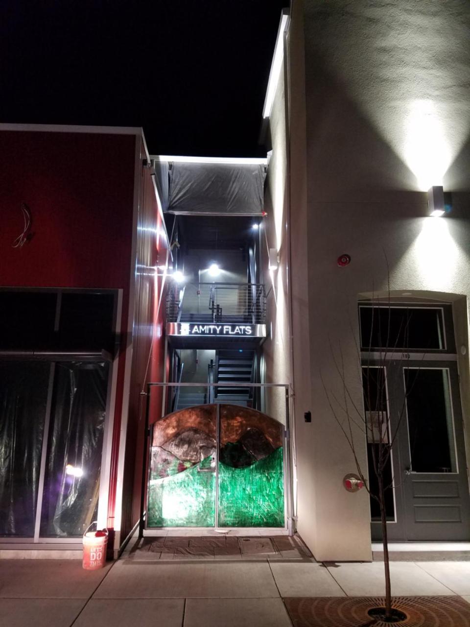Amity Flats Hotel Esterno foto