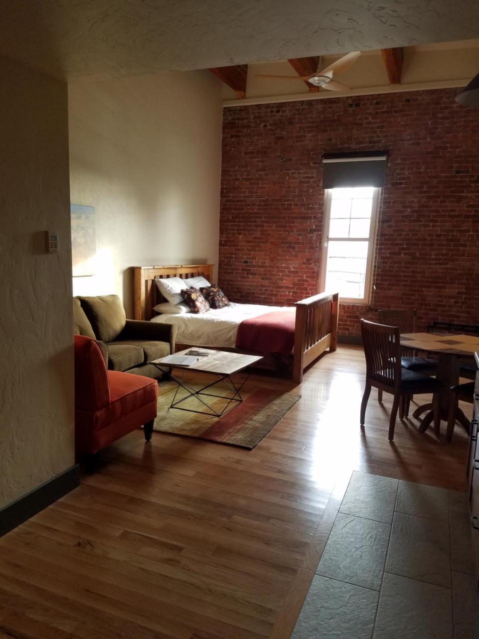 Amity Flats Hotel Esterno foto