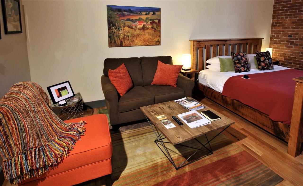 Amity Flats Hotel Esterno foto